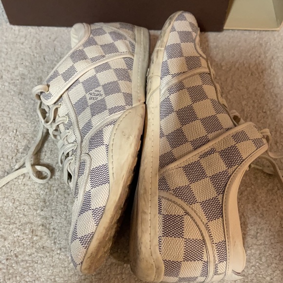 Louis Vuitton Sneakers - Picture 5 of 12